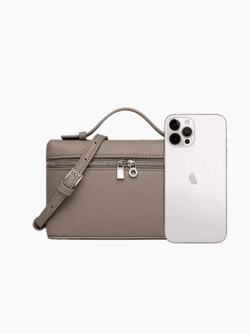 Elegant shoulder bag for any occasion