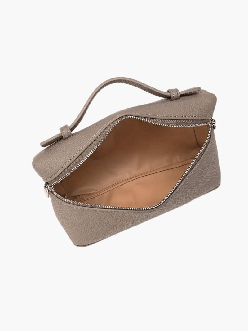 Elegant shoulder bag for any occasion