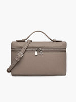 Elegant shoulder bag for any occasion