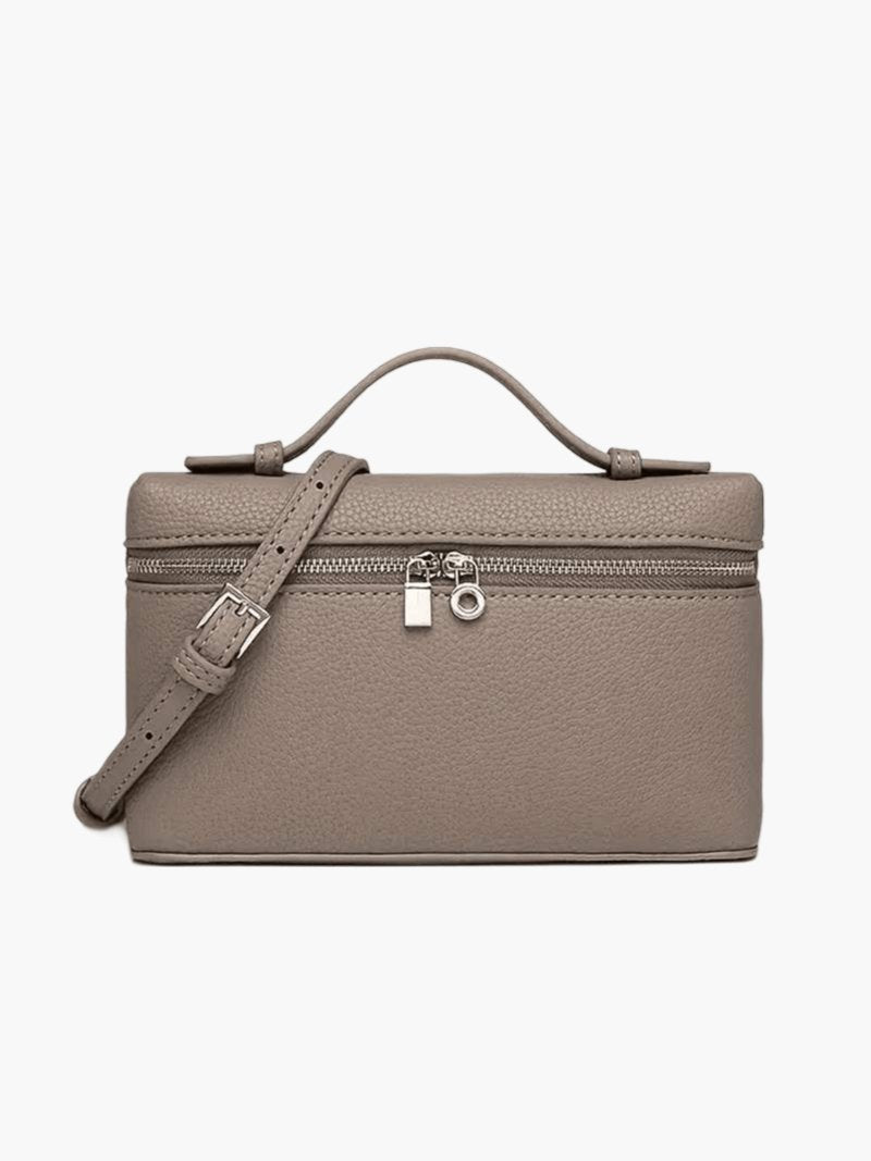Elegant shoulder bag for any occasion
