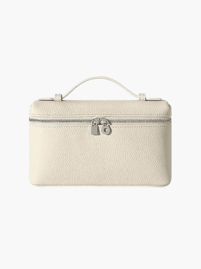 Elegant shoulder bag for any occasion