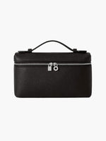 Elegant shoulder bag for any occasion