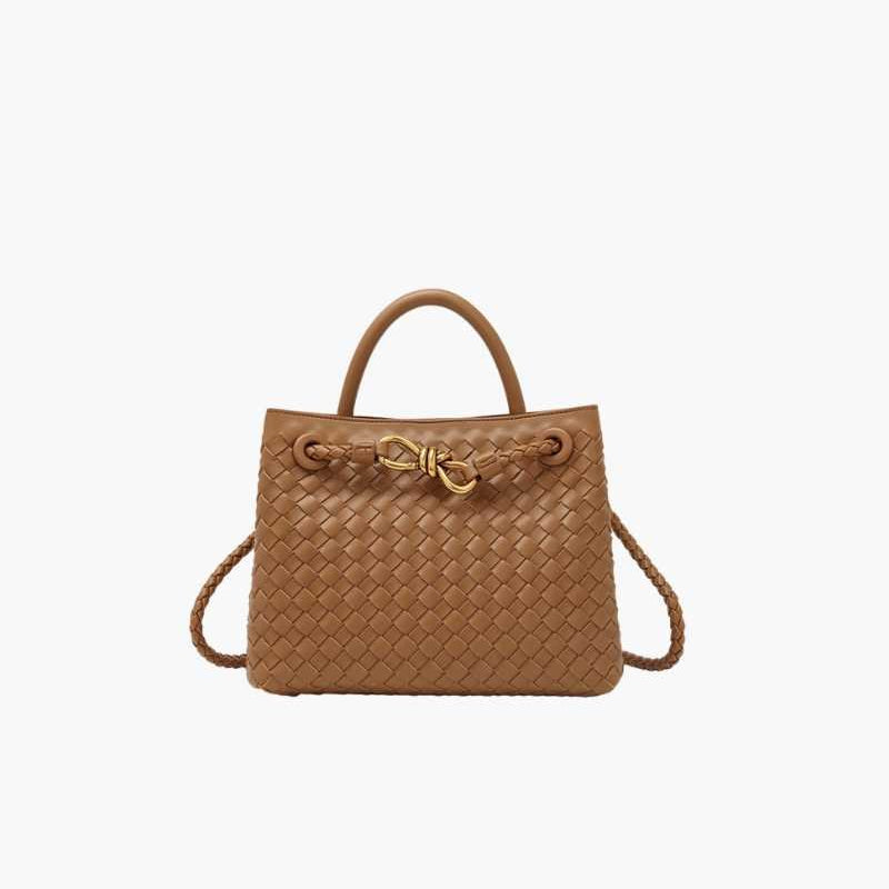 Stylish, woven bag for the modern lifestyle