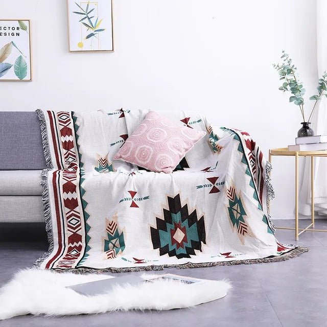 Colorful throw blanket with a stylish design