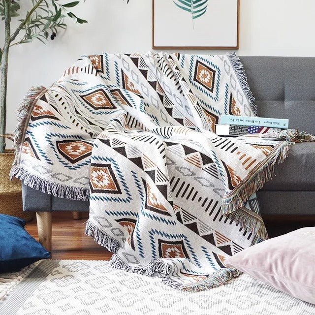 Colorful throw blanket with a stylish design