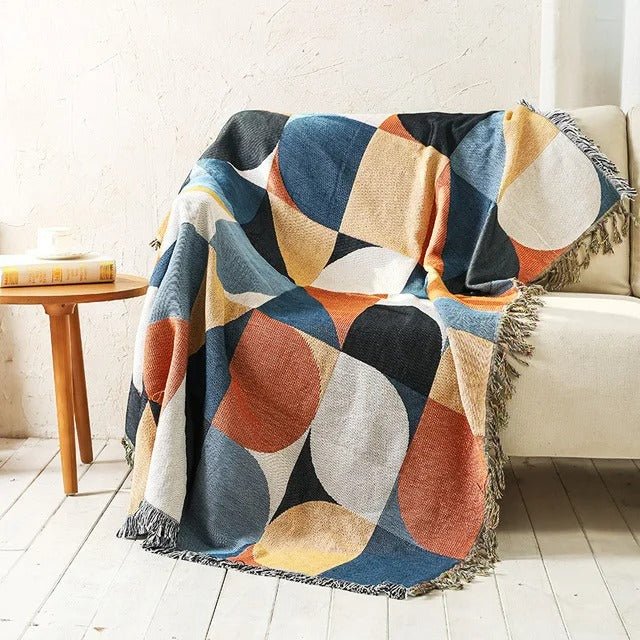 Colorful throw blanket with a stylish design
