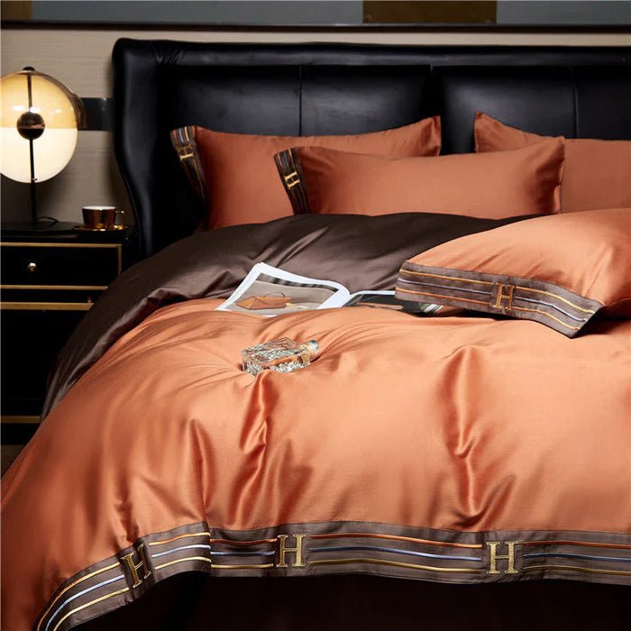Dreamlike 4-piece Satin Cotton Bedding Set