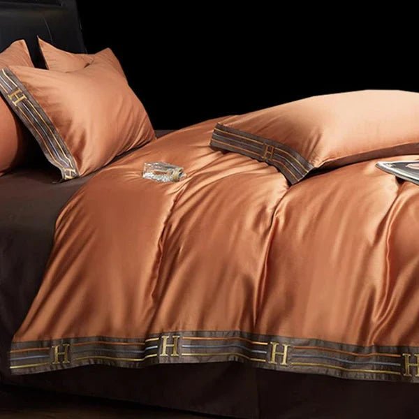 Dreamlike 4-piece Satin Cotton Bedding Set