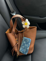 Stylish Vegan Leather Handbag for Every Moment