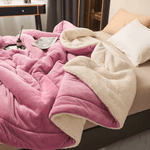 Cozy Fleece Throw Blanket for Home Relaxation