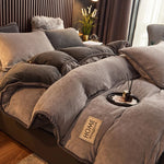 Soft Fleece Bedding Set with Velvet Finish