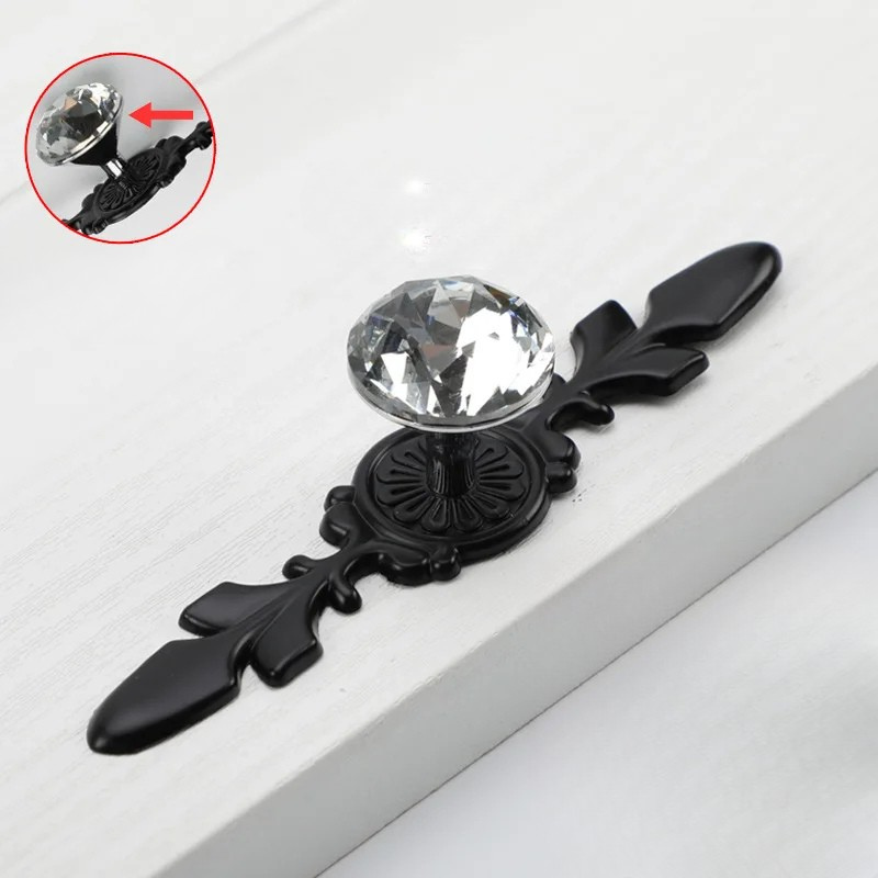 Elegante Schubladenknöpfe aus Kristall mit Diamantdesign