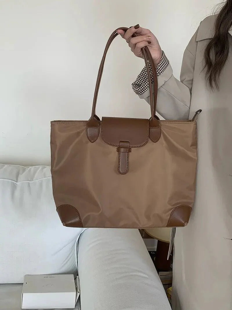Stylish Shoulder Bag with Ample Storage Space