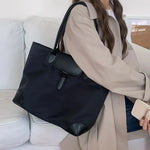 Stylish Shoulder Bag with Ample Storage Space