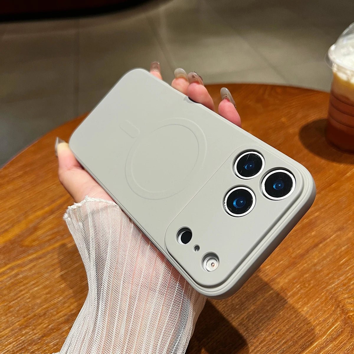 LumiGrip – Magnetische Silikonhülle für iPhone 17 Serie