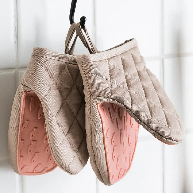 Hitzebeständiger Ofenhandschuh aus Silikon in Fischform