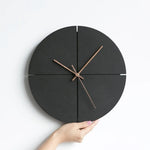 Minimalistische Wanduhr mit leisem Quarzwerk – AuraSphere
