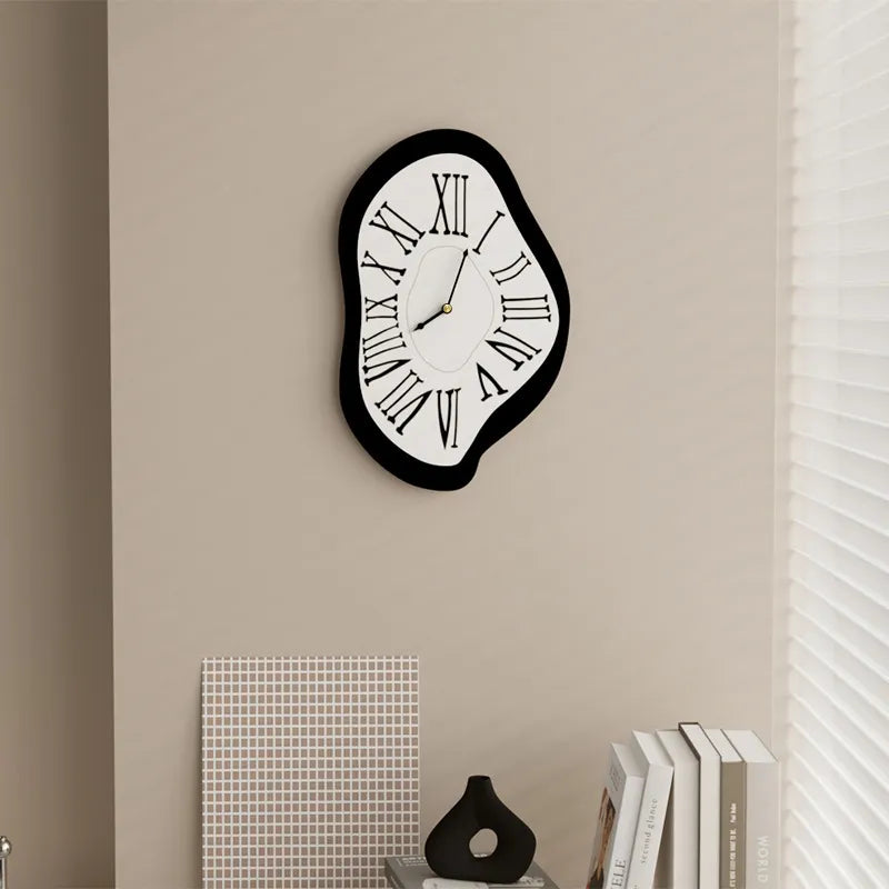 Kreative Wanduhr für modernes Wohnen