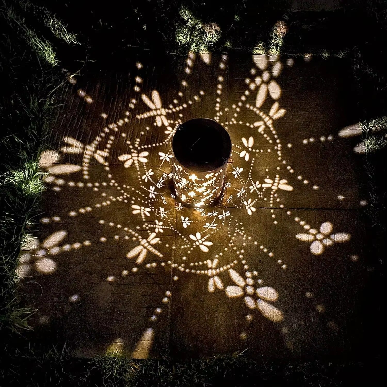 Shimmering Solar Lantern for Romantic Garden Evenings