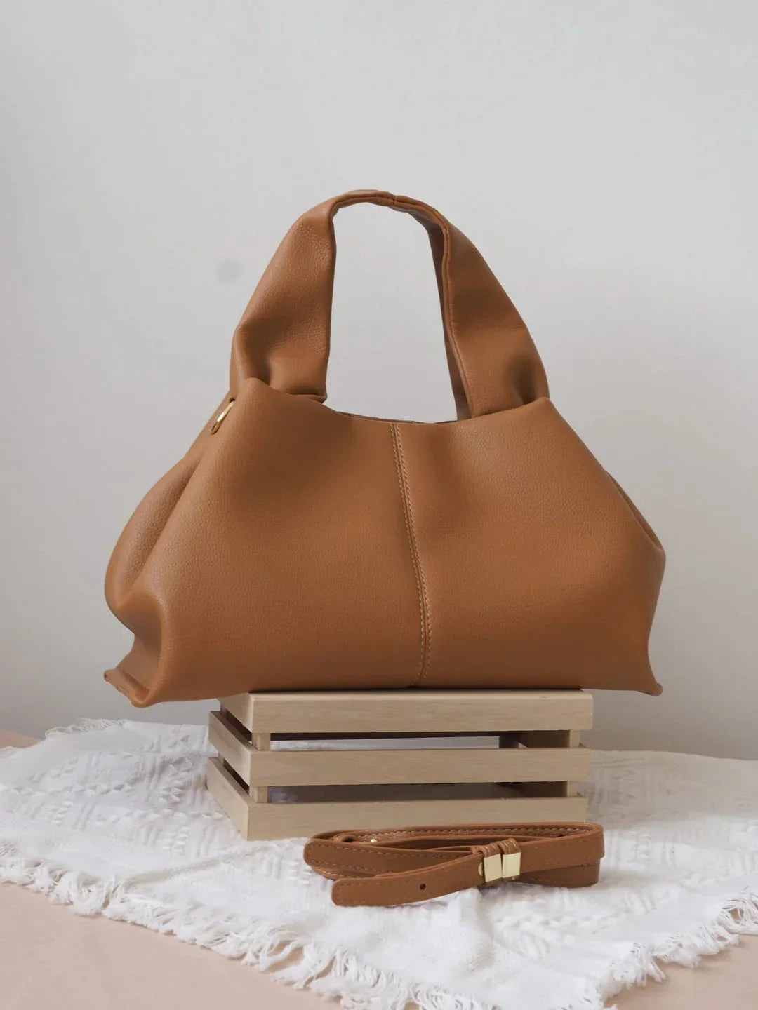 Stylish Handbag for Modern Women