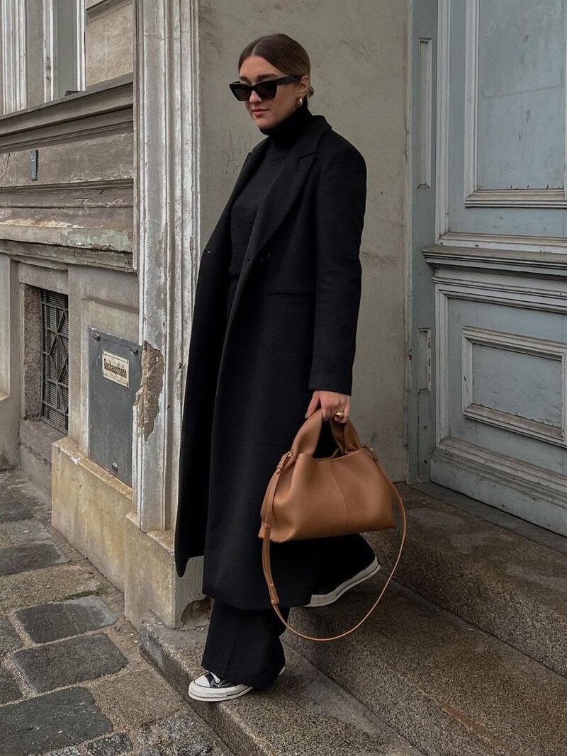 Stylish Handbag for Modern Women