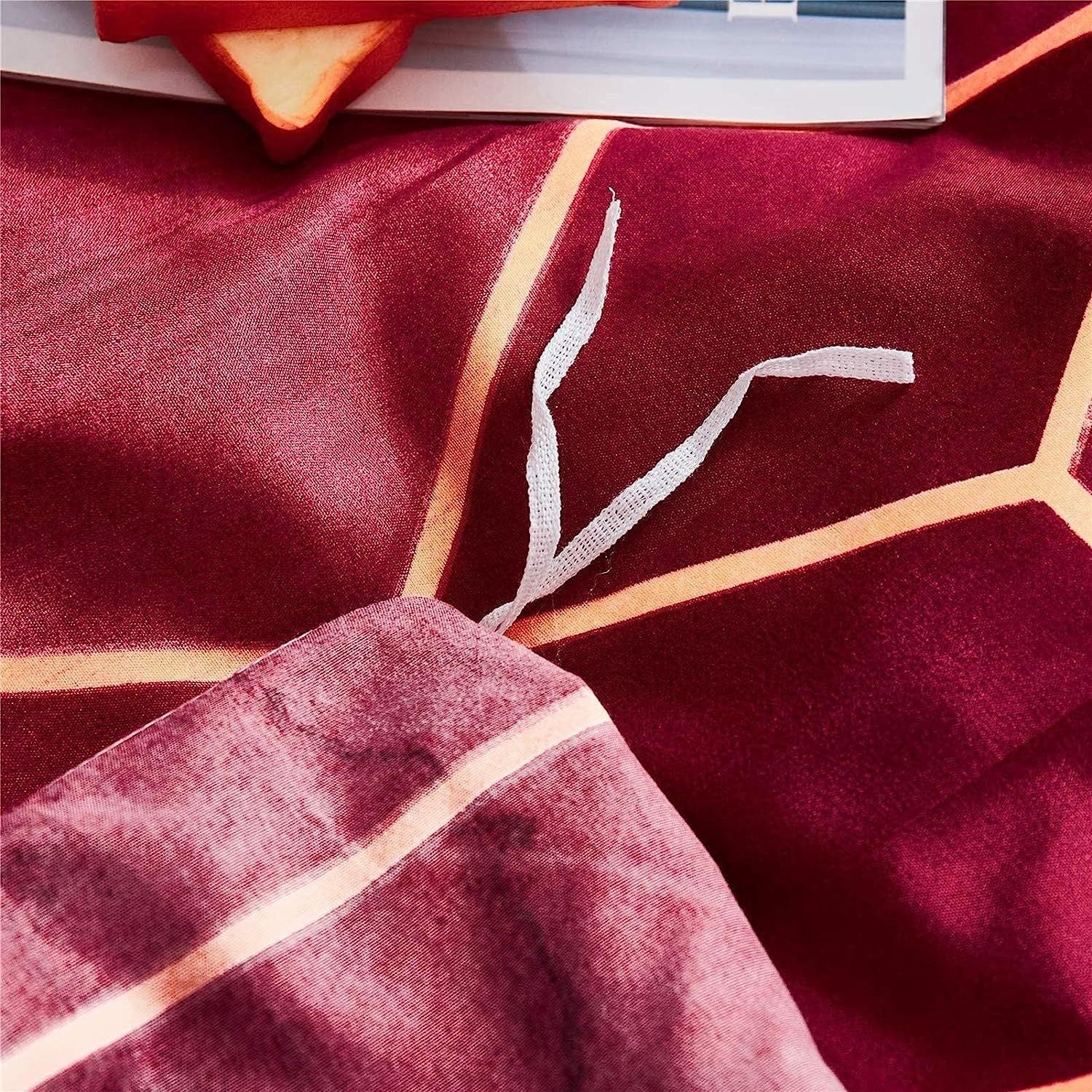 Stylish Duvet Cover with Geometric Design – Breathable & Cooling