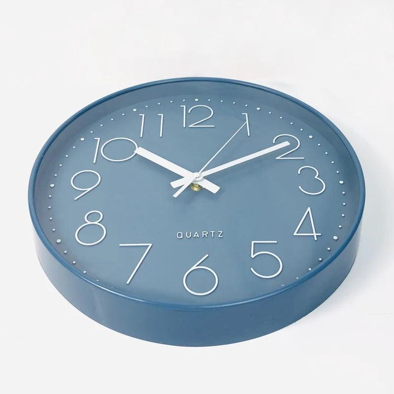 12-Inch Quartz Wall Clock with Silent Operation in Modern Design