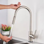 Kitchen Faucet with Pull-Out Sprayer and Smart Sensor Technology