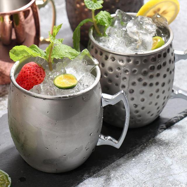 Eleganter Cocktailbecher für erfrischende Getränke