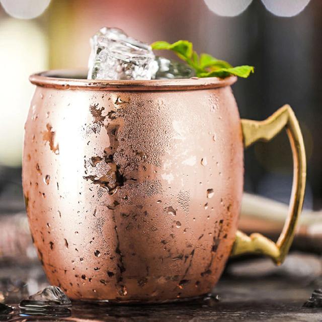 Eleganter Cocktailbecher für erfrischende Getränke
