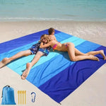Generous, quick-drying beach blanket for 4-7 people