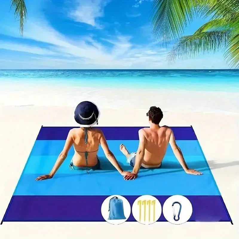Generous, quick-drying beach blanket for 4-7 people
