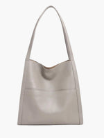 Elegant Handbag with Ample Storage for Every Occasion