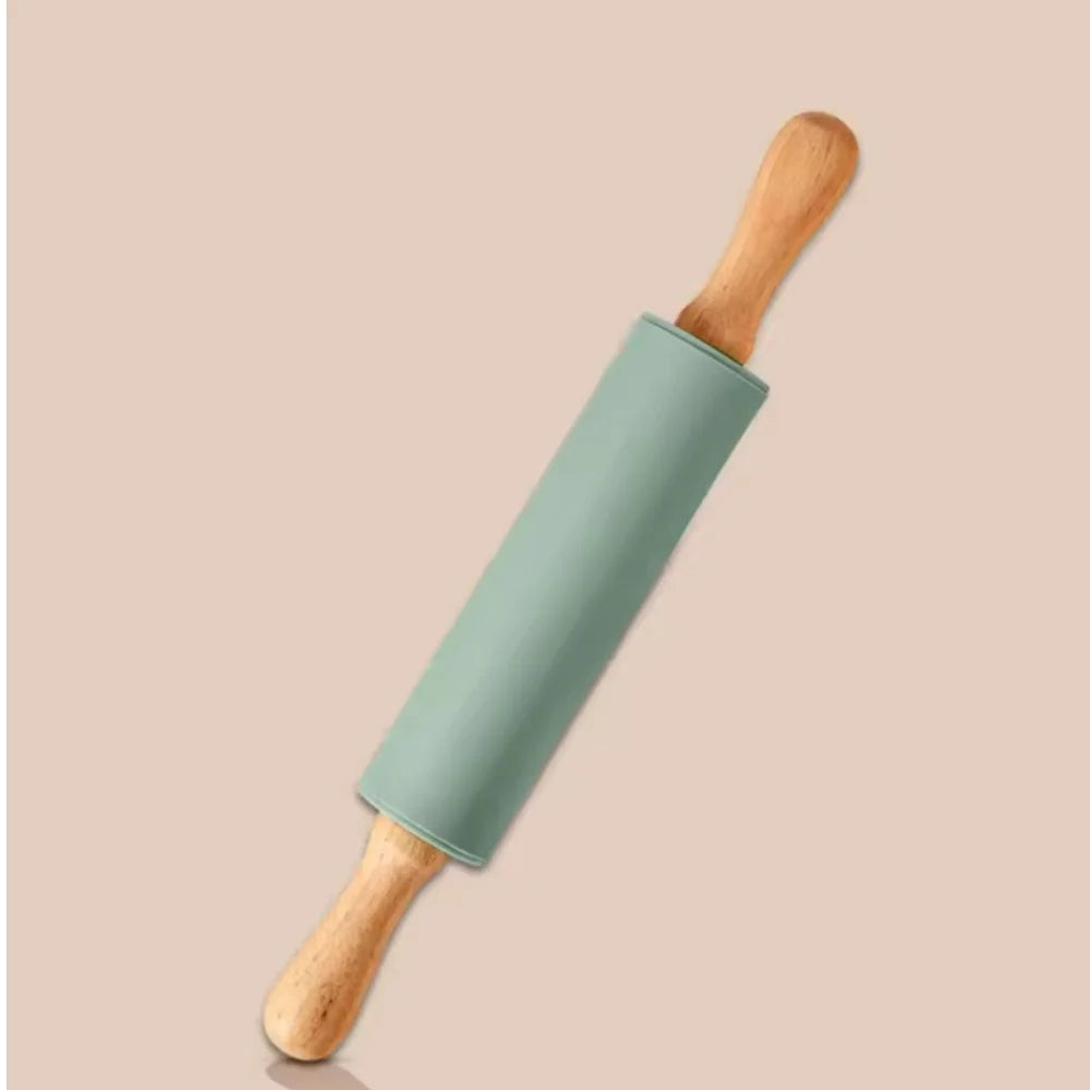 Praktischer Silikon-Teigroller mit ergonomischen Holzgriffen