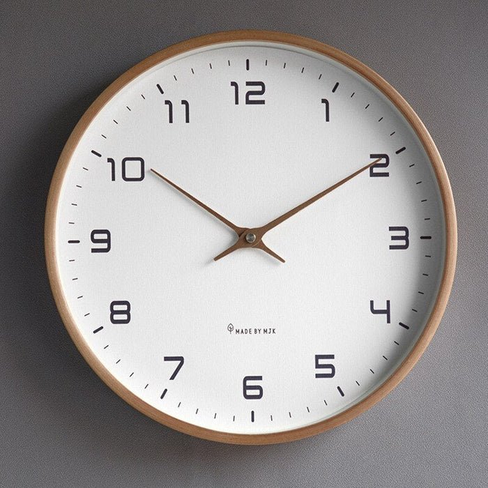 Elegante Wanduhr aus Holz mit geräuschlosem Mechanismus