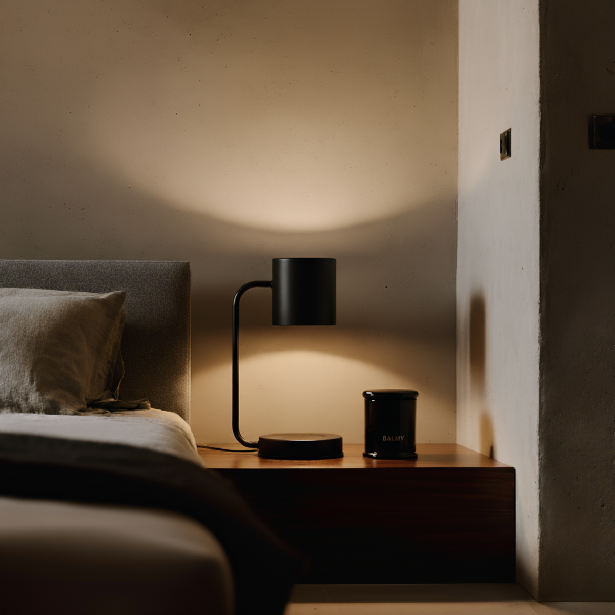 Elegant Aroma Lamp with Shade – Your Feel-Good Light for Home