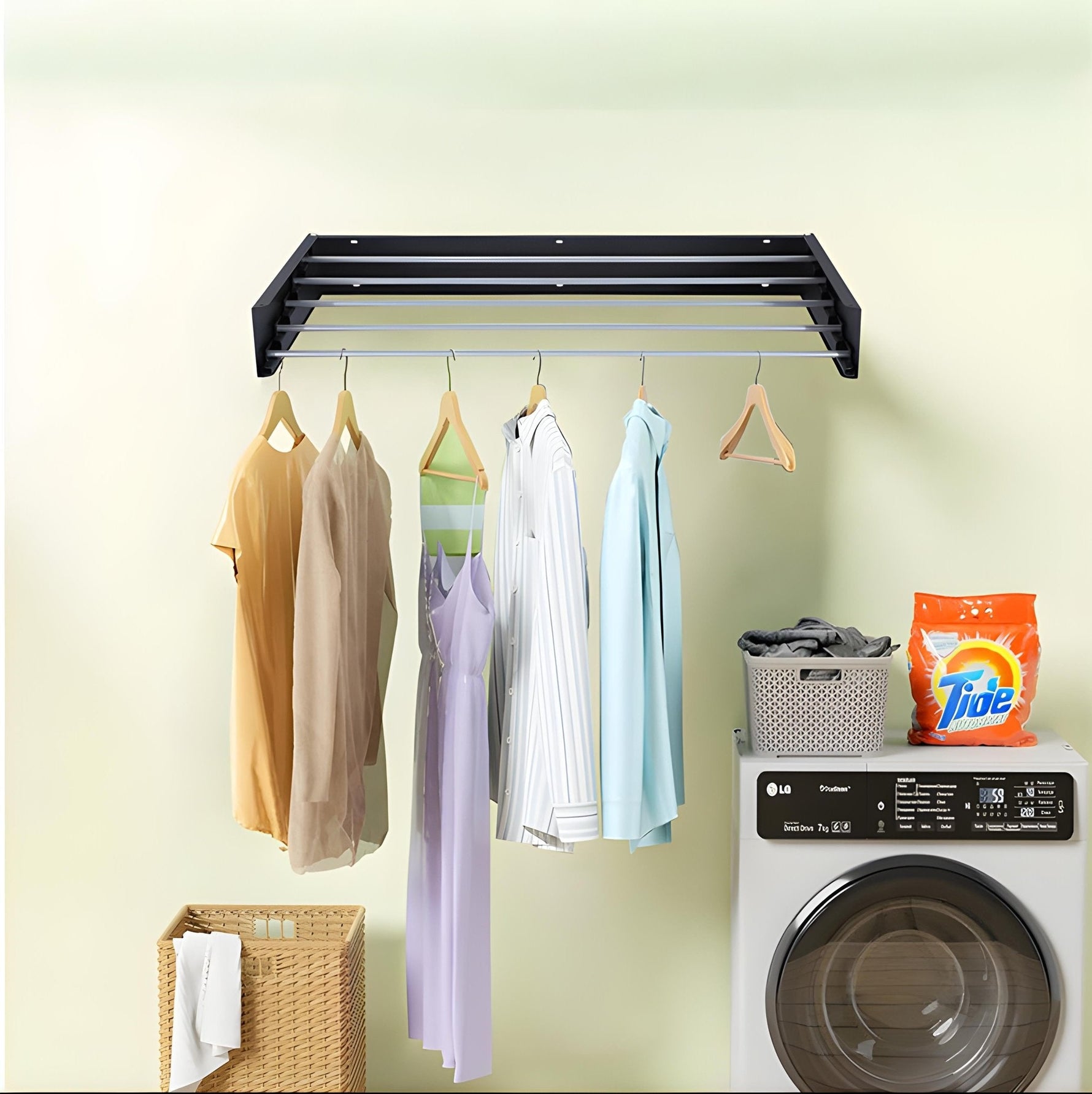 Flexible Wall-Mounted Clothes Dryer - Robust and Space-Saving