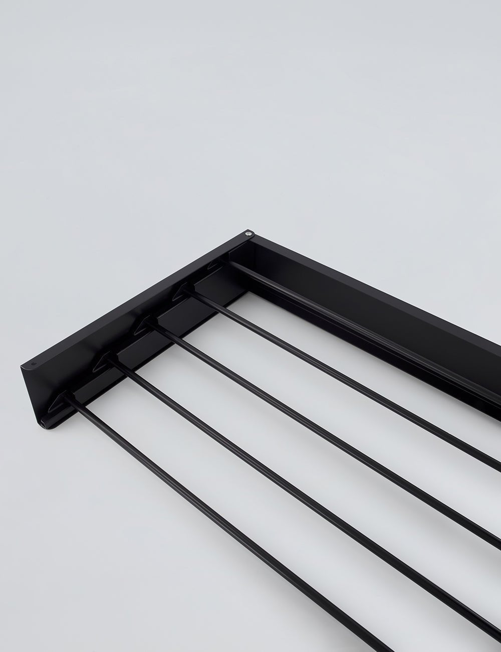Flexible Wall-Mounted Clothes Dryer - Robust and Space-Saving