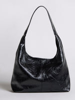 Stylish tote bag with generous storage and organizer pouch