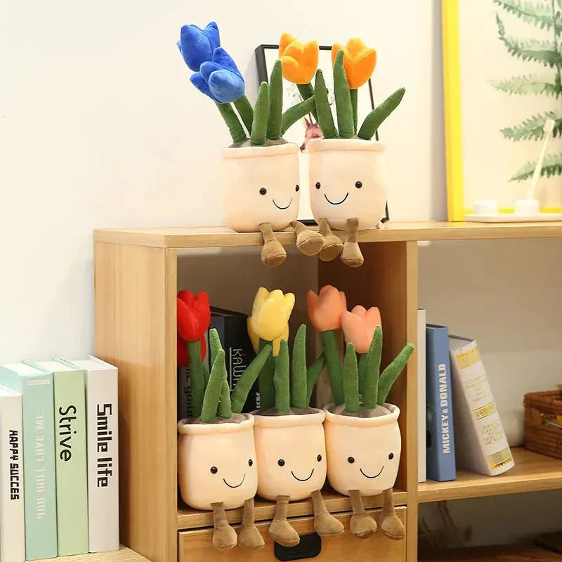 Plüschfigur mit fröhlichem Blumendesign