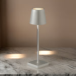 Elegante LED Tischlampe für jeden Raum