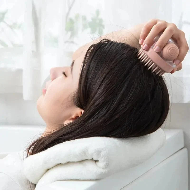 Weiche Silikon-Badbürste für Haustiere mit Shampoo-Spender – sanfte Massage für Fellpflege und Reinigung