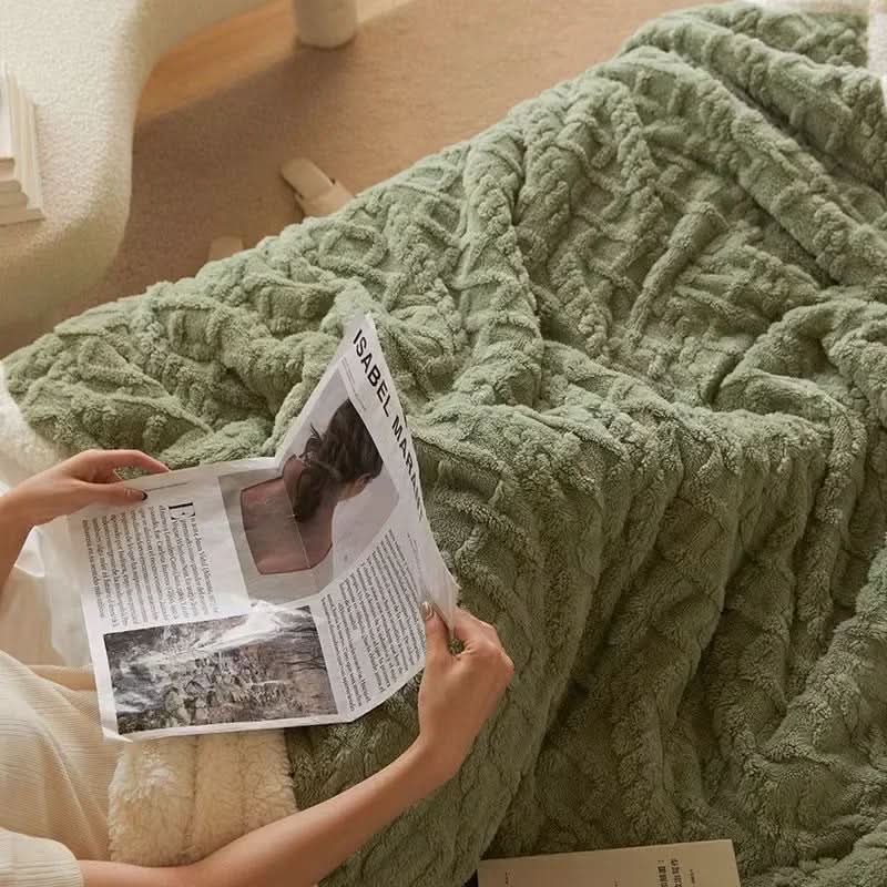 Cozy Lambswool Throw Blanket for Maximum Warmth and Comfort