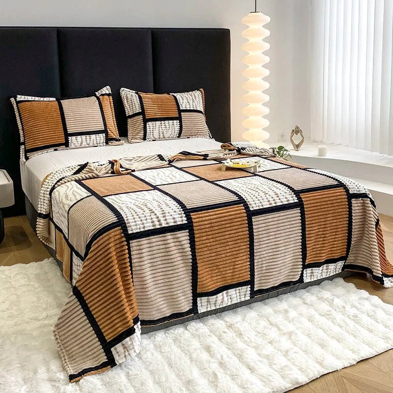 Cozy Throw Blanket - Ideal for Sofa and Bed