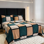 Cozy Throw Blanket - Ideal for Sofa and Bed