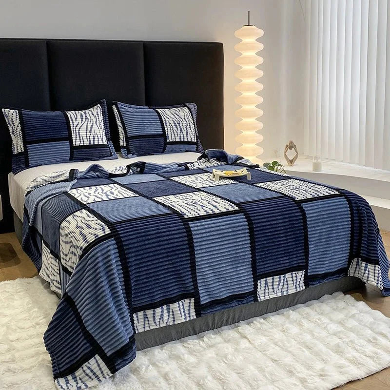 Cozy Throw Blanket - Ideal for Sofa and Bed