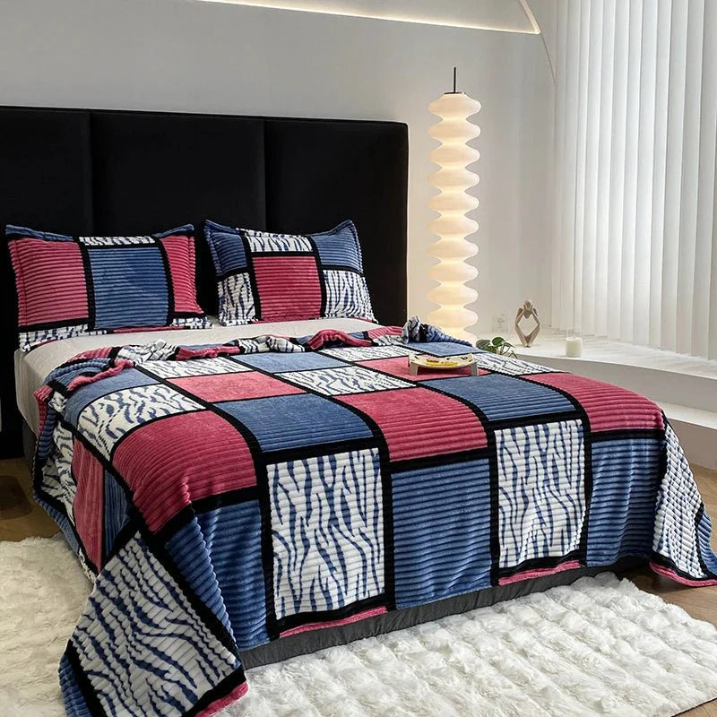 Cozy Throw Blanket - Ideal for Sofa and Bed