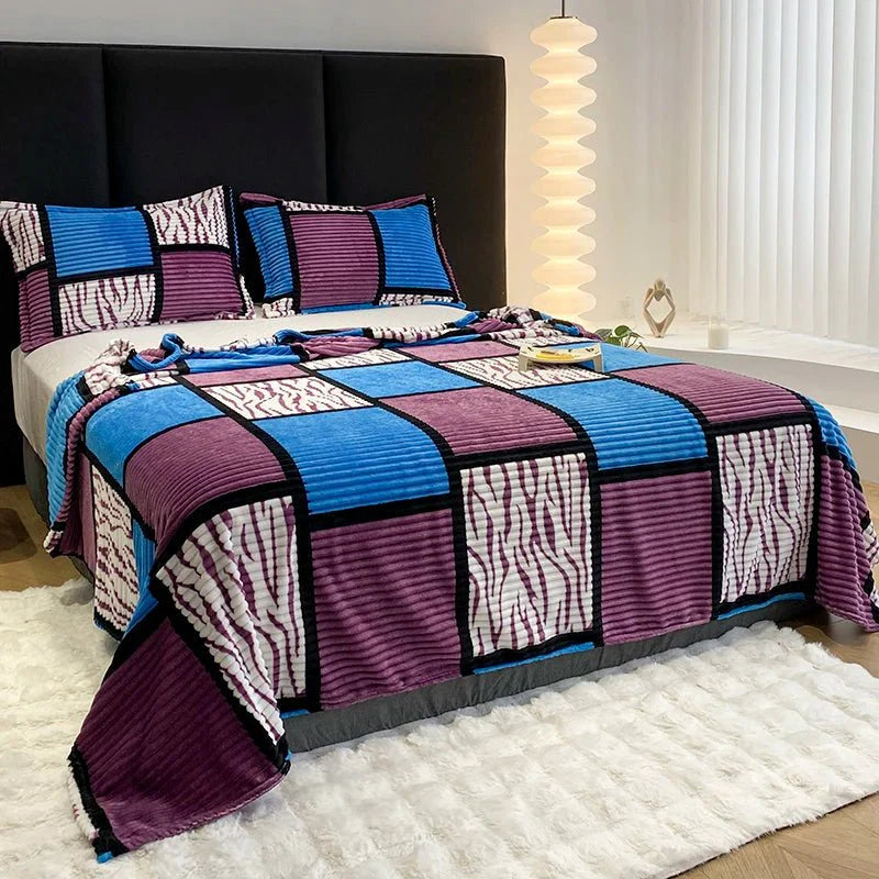 Cozy Throw Blanket - Ideal for Sofa and Bed