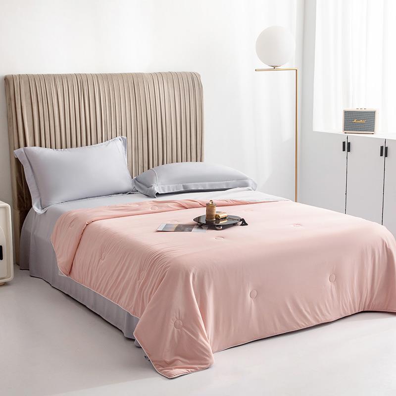 Refreshing Summer Blanket for Pleasant Nights - Breathable and Lightweight