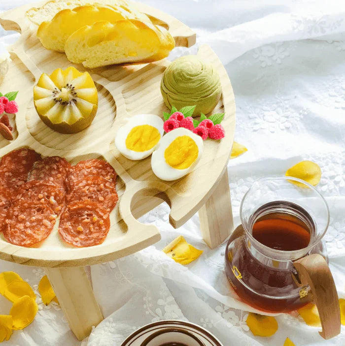 Kompakter Faltbarer Picknicktisch mit Halterungen für Gläser und Flaschen